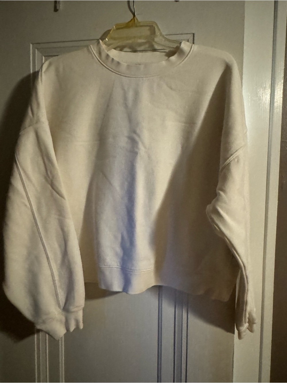 GAP White Crewneck Sweatshirt